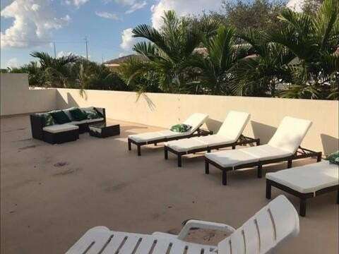 519 Sw 5th Ave #519A - Photo 5 of 23