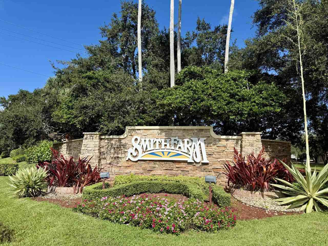 6509 Stonehurst Cir - Photo 2 of 47