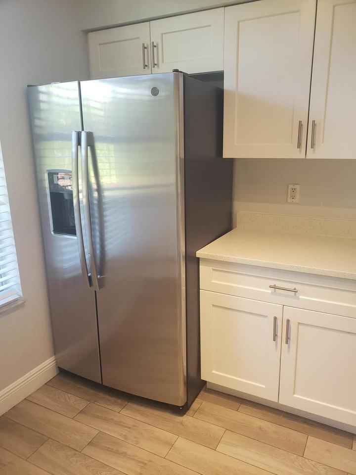 909 Belmont Pl #909 - Photo 4 of 26