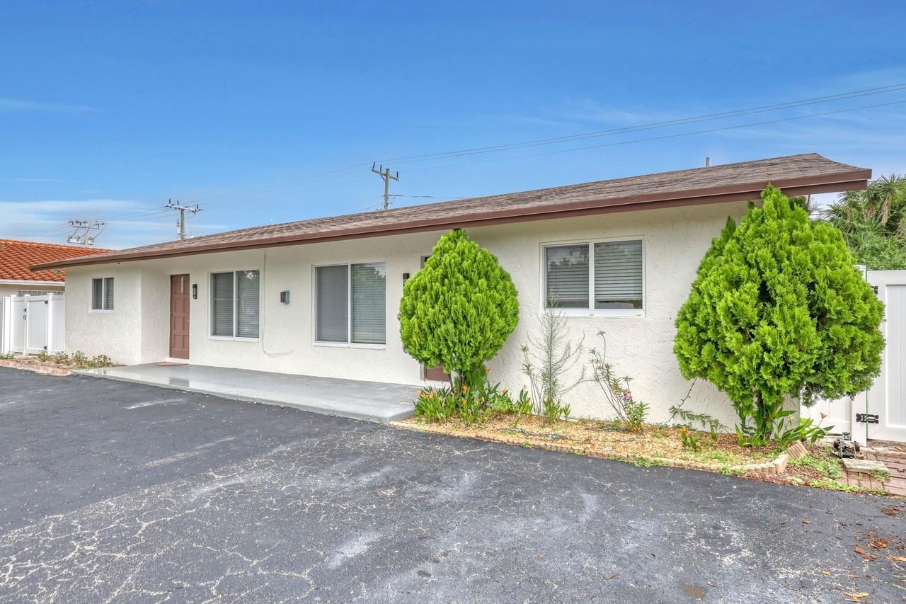 3548 Ne 5th Dr - Photo 4 of 6