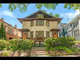 featured image of 1920 Fremont Ave S