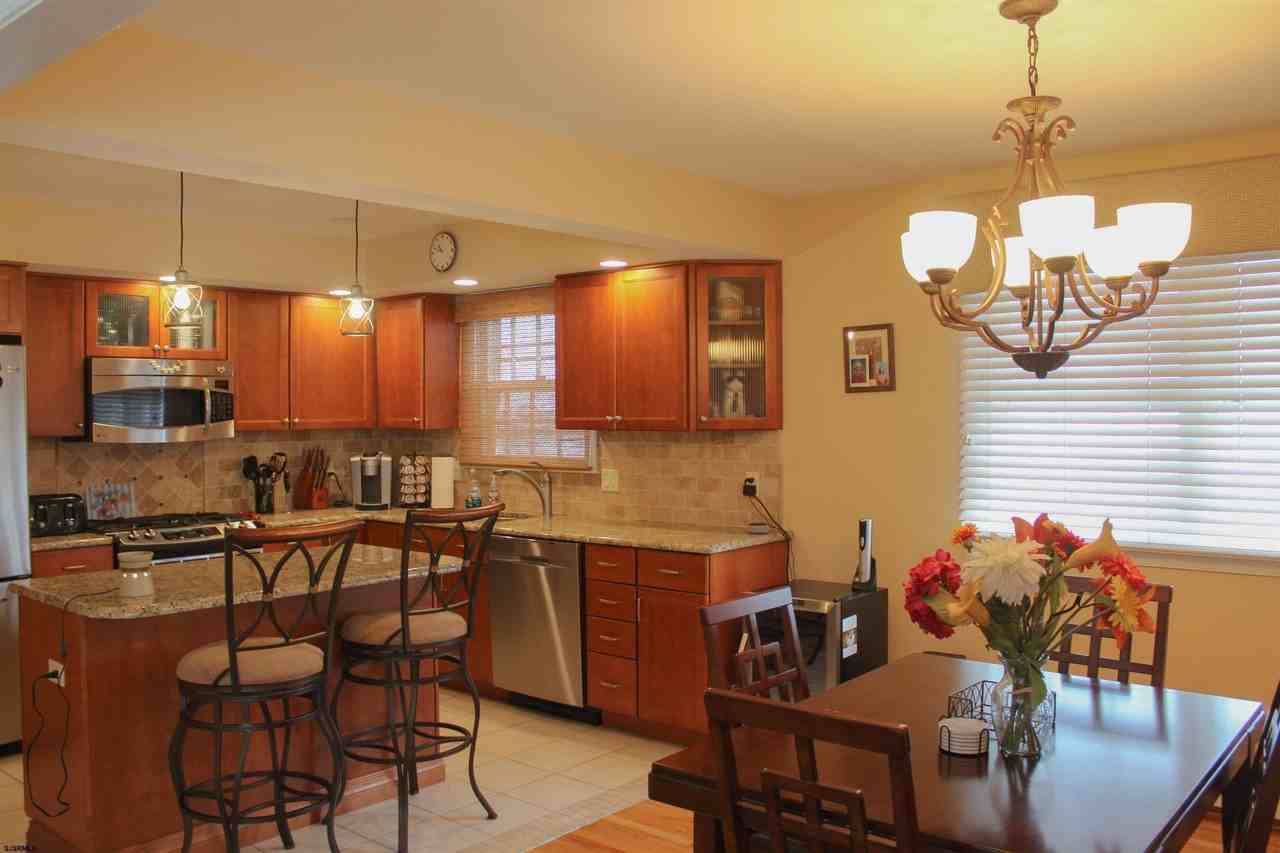 7117 Monmouth Ave - Photo 4 of 14