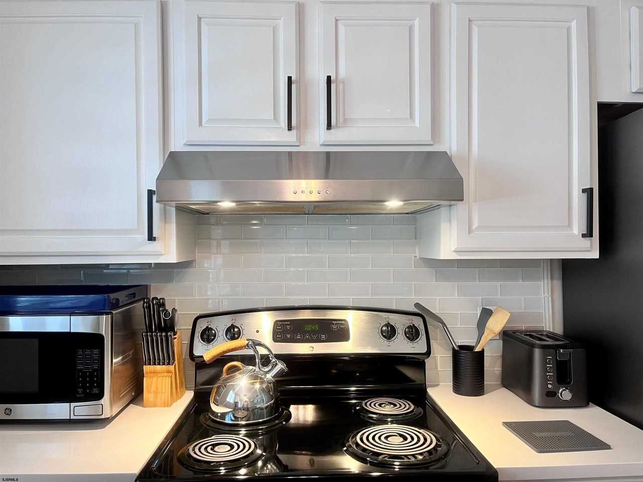 1301 Haven Ave - Photo 7 of 27