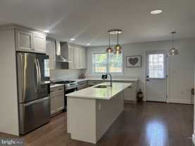 744 E Cold Spring Ln - Photo 1 of 1