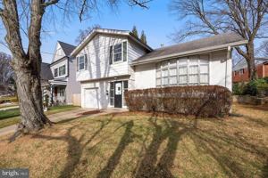 featured image of 6011 Roosevelt St