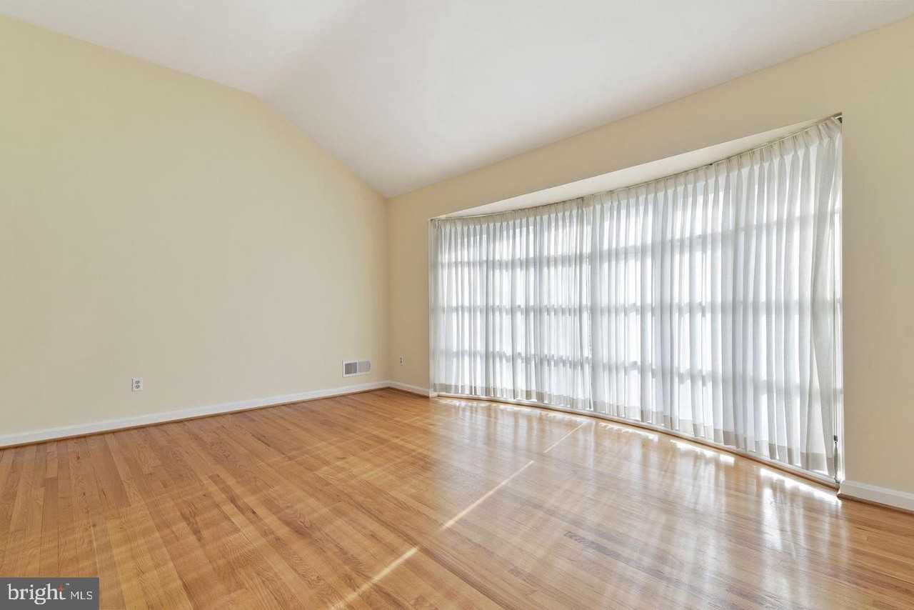 6011 Roosevelt Street - Photo 3 of 29