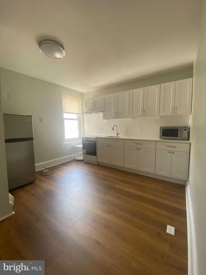 913 N 15th St Apt 3f #3F - Photo 6 of 10