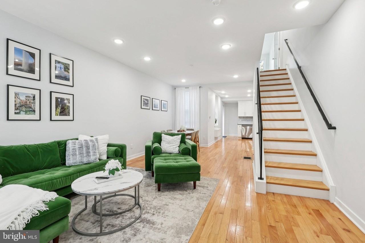 2019 W Girard Ave - Photo 4 of 33