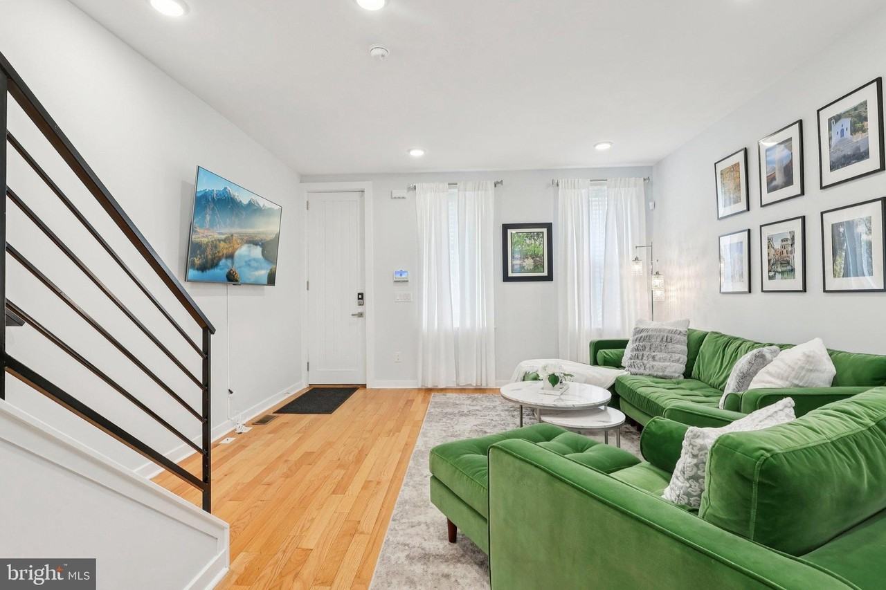 2019 W Girard Ave - Photo 5 of 33