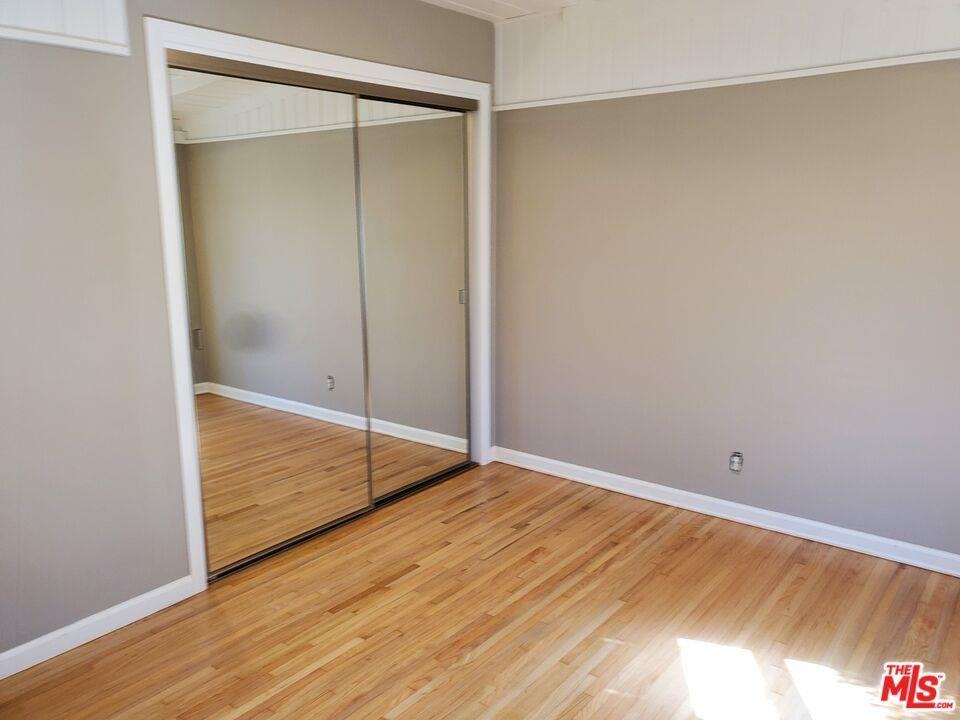 11286 Hayter Ave - Photo 2 of 8