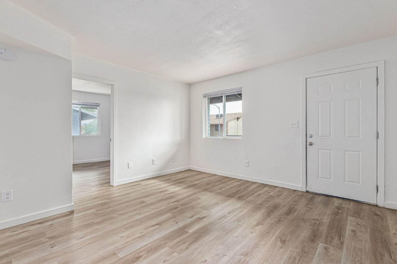 Venture at Mountain View - Photo 5 of 43