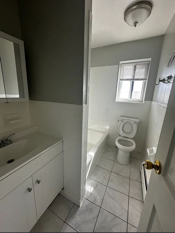 Hudson St #44 - Photo 2 of 6