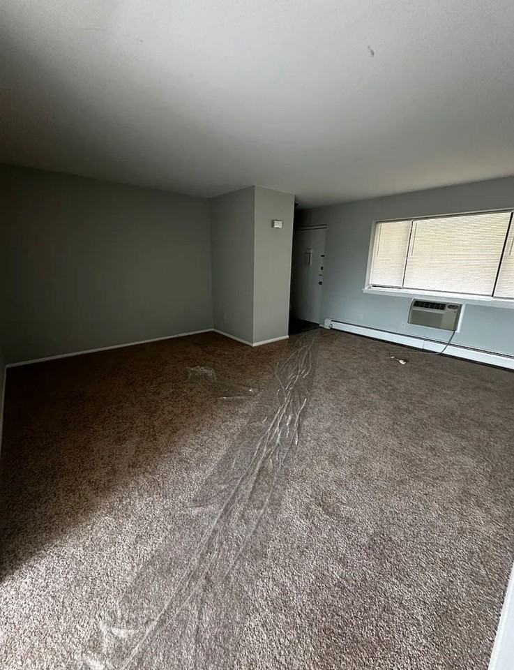 Hudson St #44 - Photo 4 of 6