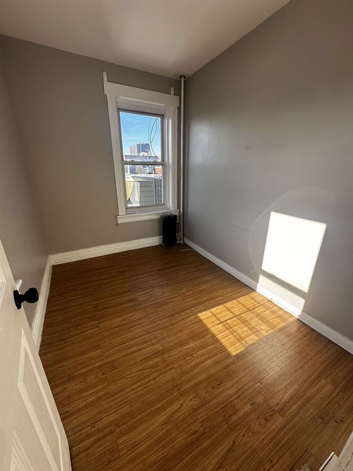 Grant Pl #7 - Photo 4 of 6