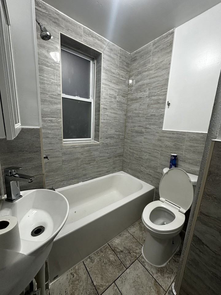 Hudson Ave #3 - Photo 4 of 5