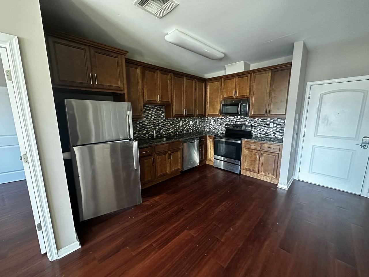 Jefferson St #304 - Photo 2 of 8