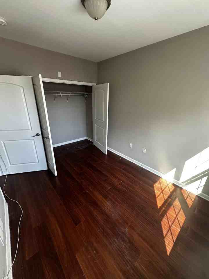 Jefferson St #304 - Photo 3 of 8