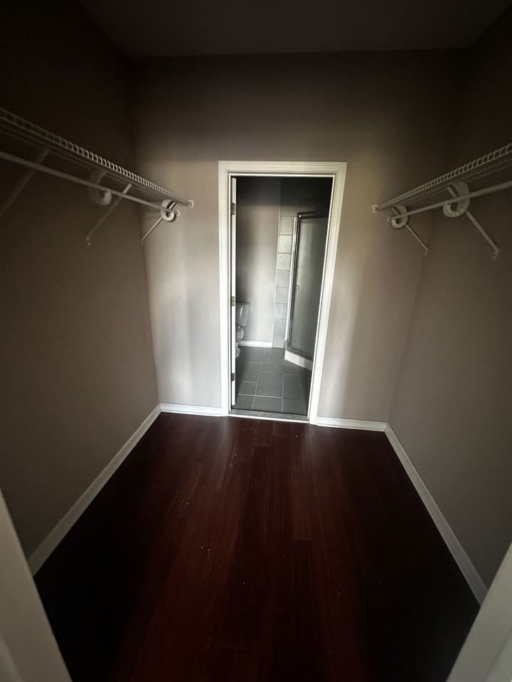 Jefferson St #304 - Photo 6 of 8