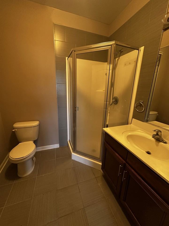 Jefferson St #304 - Photo 7 of 8