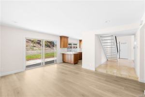 featured image of 23992 Via La Coruna