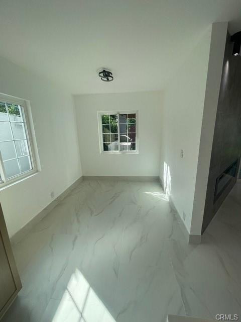 15224 Valleyheart Dr - Photo 5 of 8