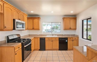 18063 Burbank Blvd - Photo 1 of 1