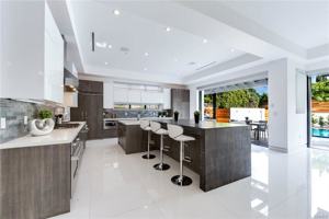 featured image of 12732 Hortense St