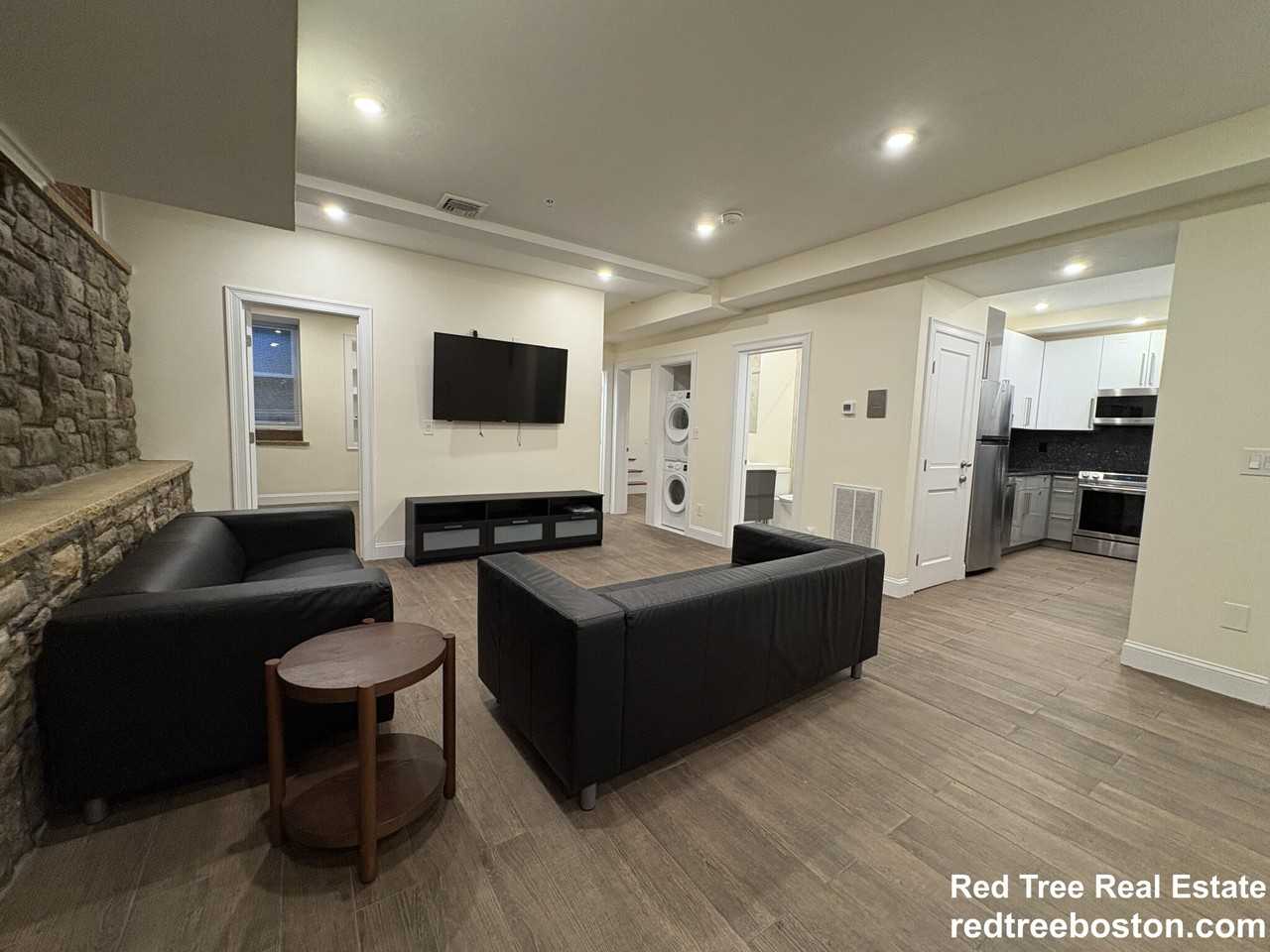 1616 Beacon St #1 - Photo 5 of 48