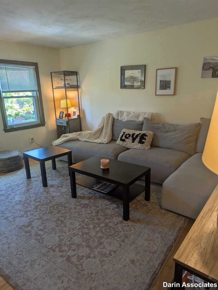 153 Bunker Hill St #2A