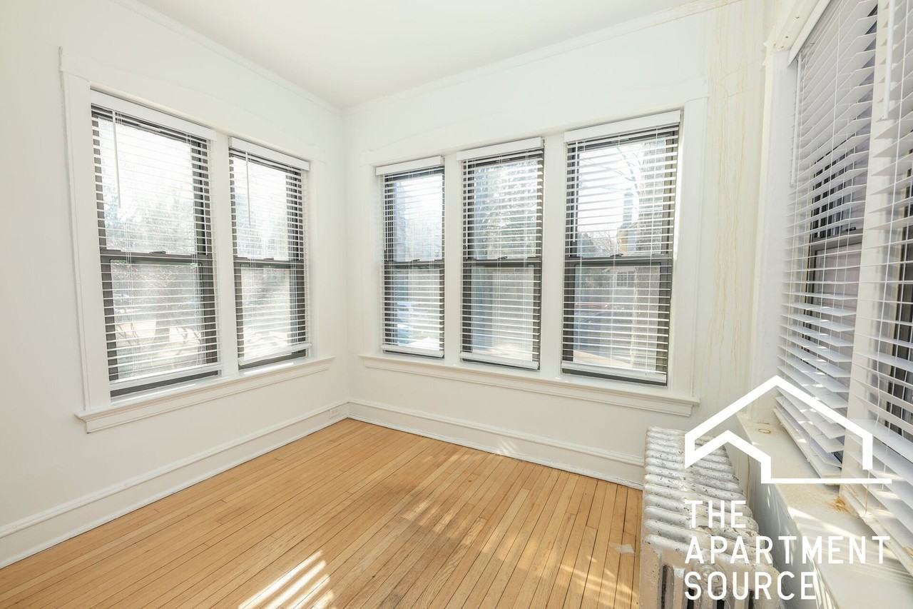 935 Michigan Avenue #1 - Photo 2 of 9