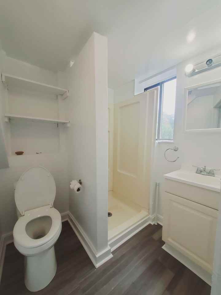 76 Lindale St #3 - Photo 6 of 7