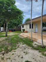 13935 Ne 16th Ave #B - Photo 1 of 1