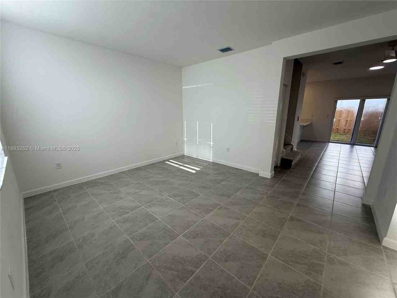 Se 26th Ter - Photo 3 of 8