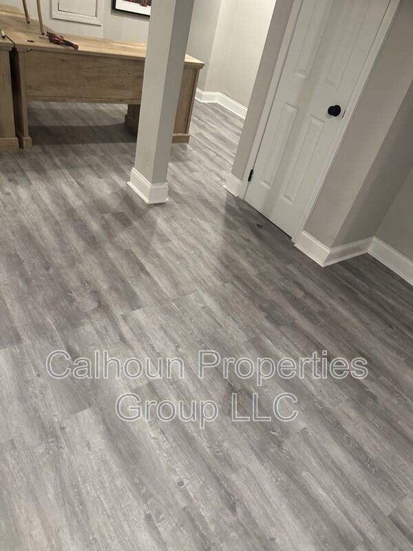 1301 Lenfant Sq Se - Photo 3 of 8