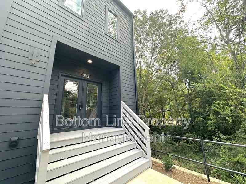 1352 Briar Creek Rd - Photo 2 of 36