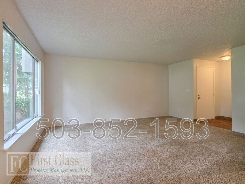 1366 Ne 186th Ave - Photo 2 of 17