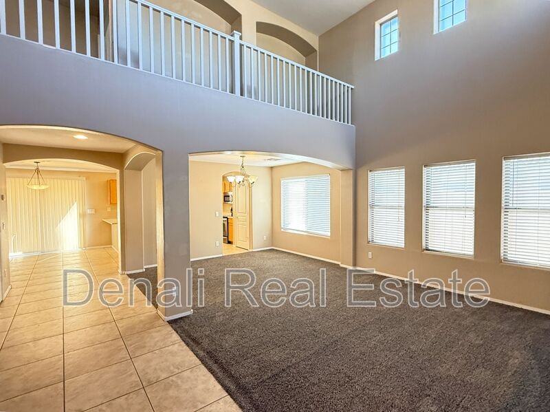 3363 E Flamingo Ct - Photo 3 of 30