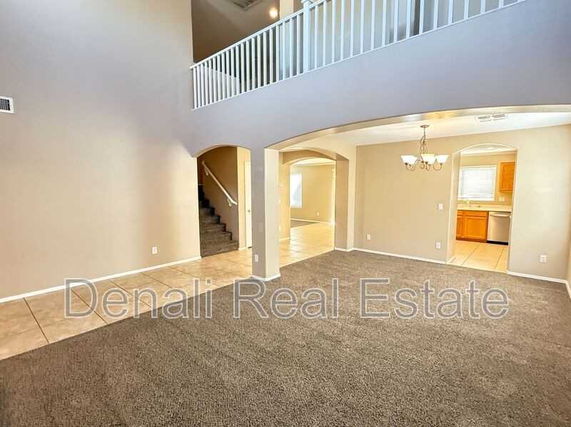 3363 E Flamingo Ct - Photo 4 of 30