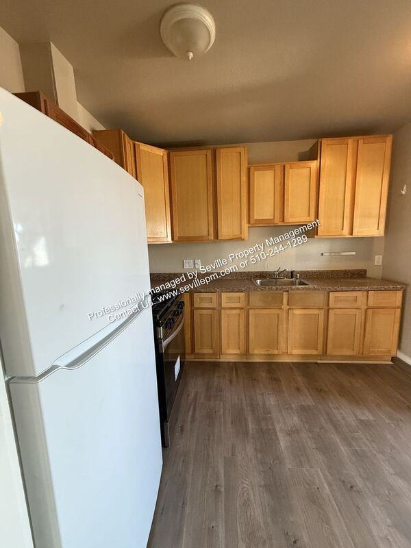 963 18th Street #E - Photo 7 of 21