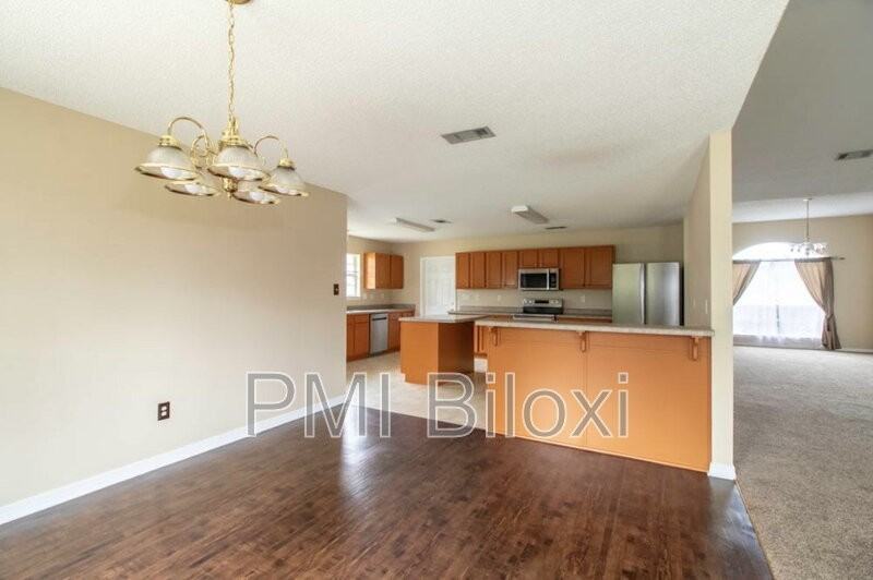 3514 Farrington Ct - Photo 6 of 29
