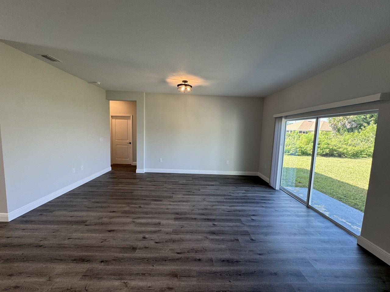 7105 Princeton Street - Photo 5 of 26