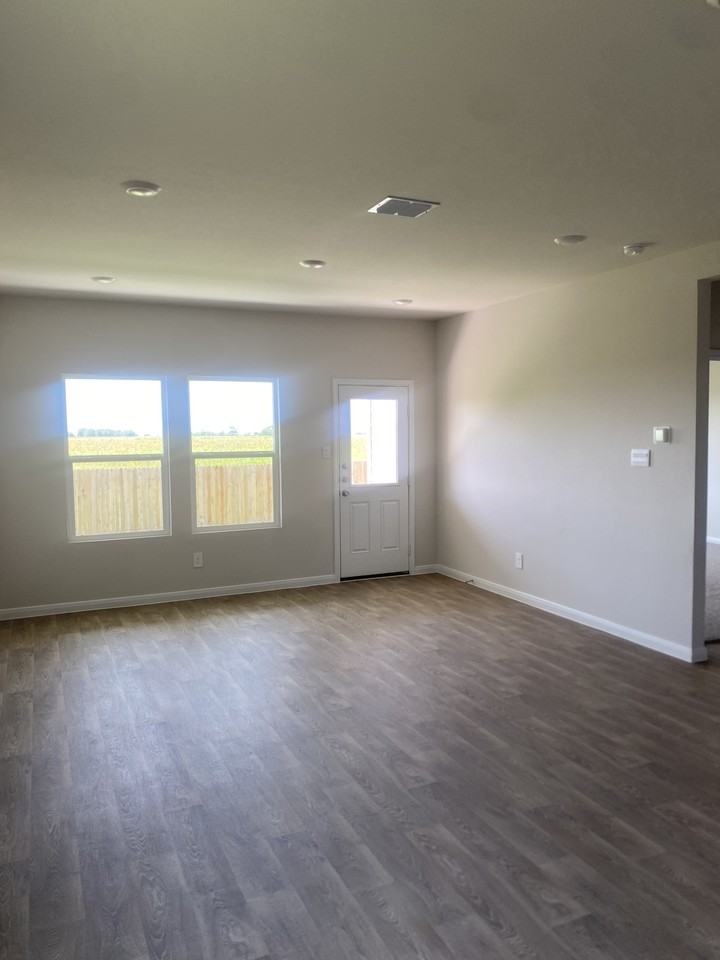 244 New Albany Ln - Photo 3 of 17