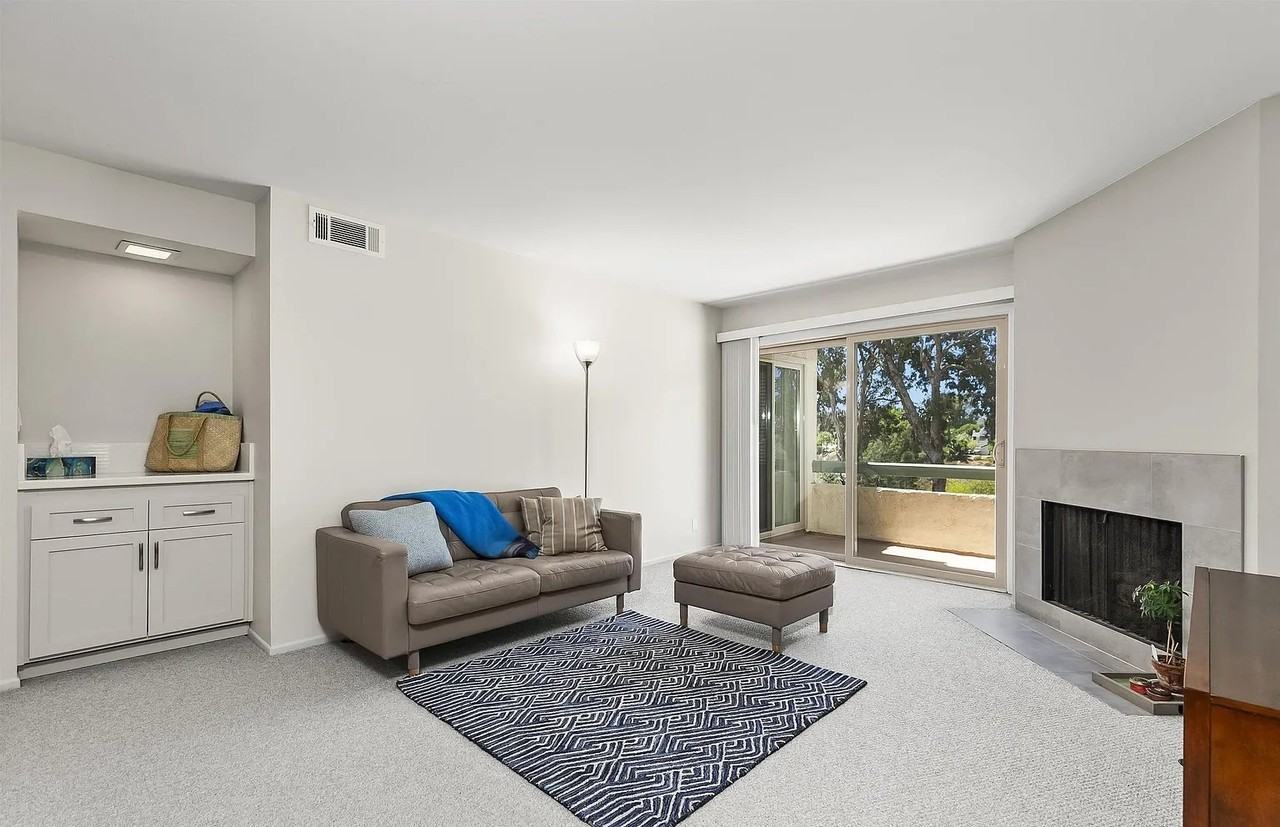 6211 Calle Mariselda - Photo 2 of 11