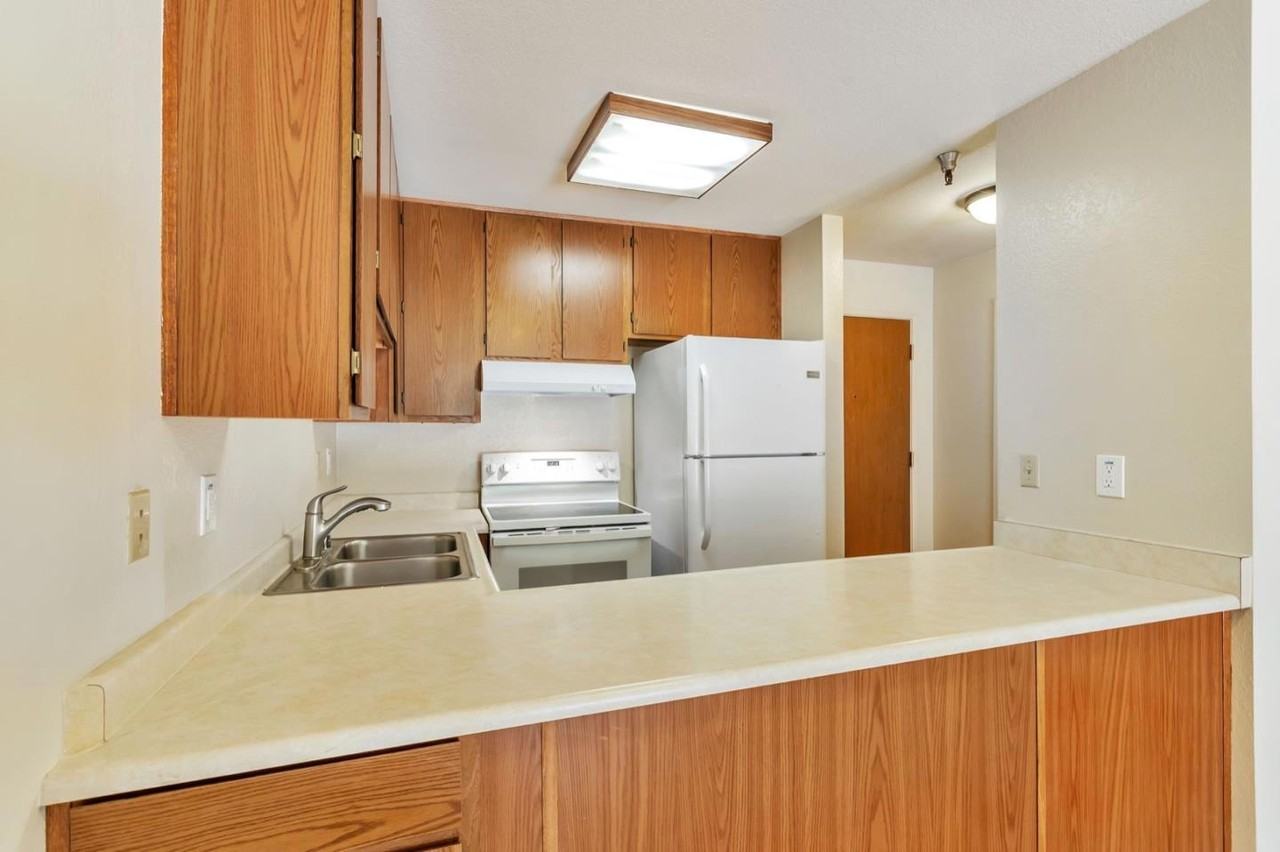 120 Vista Prieta Ct - Photo 3 of 6
