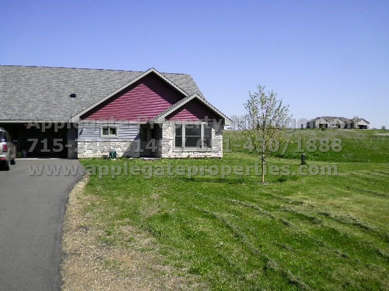 1300 146Th Ave - Photo 4 of 6