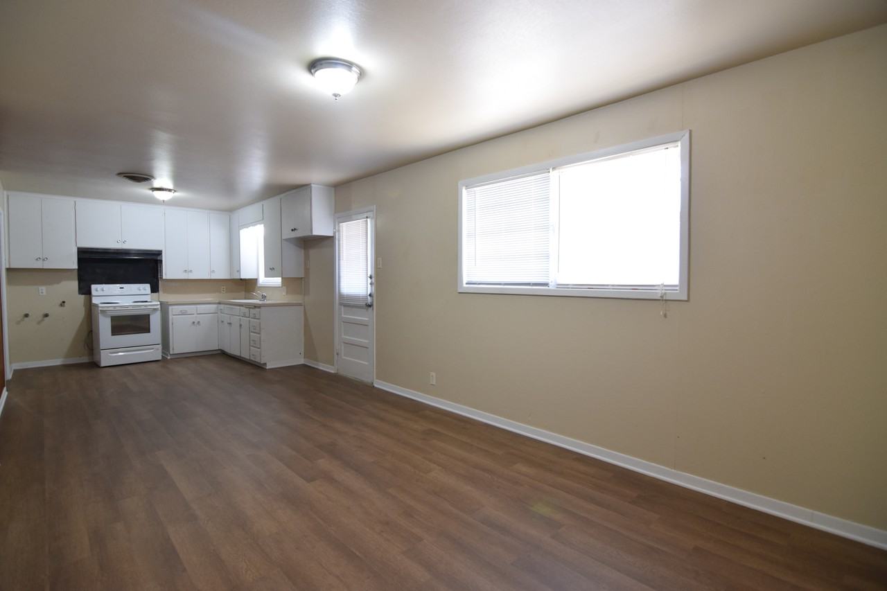 3009 Glenwood Dr - Photo 5 of 16