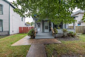 featured image of 2811 Woodbridge Ave
