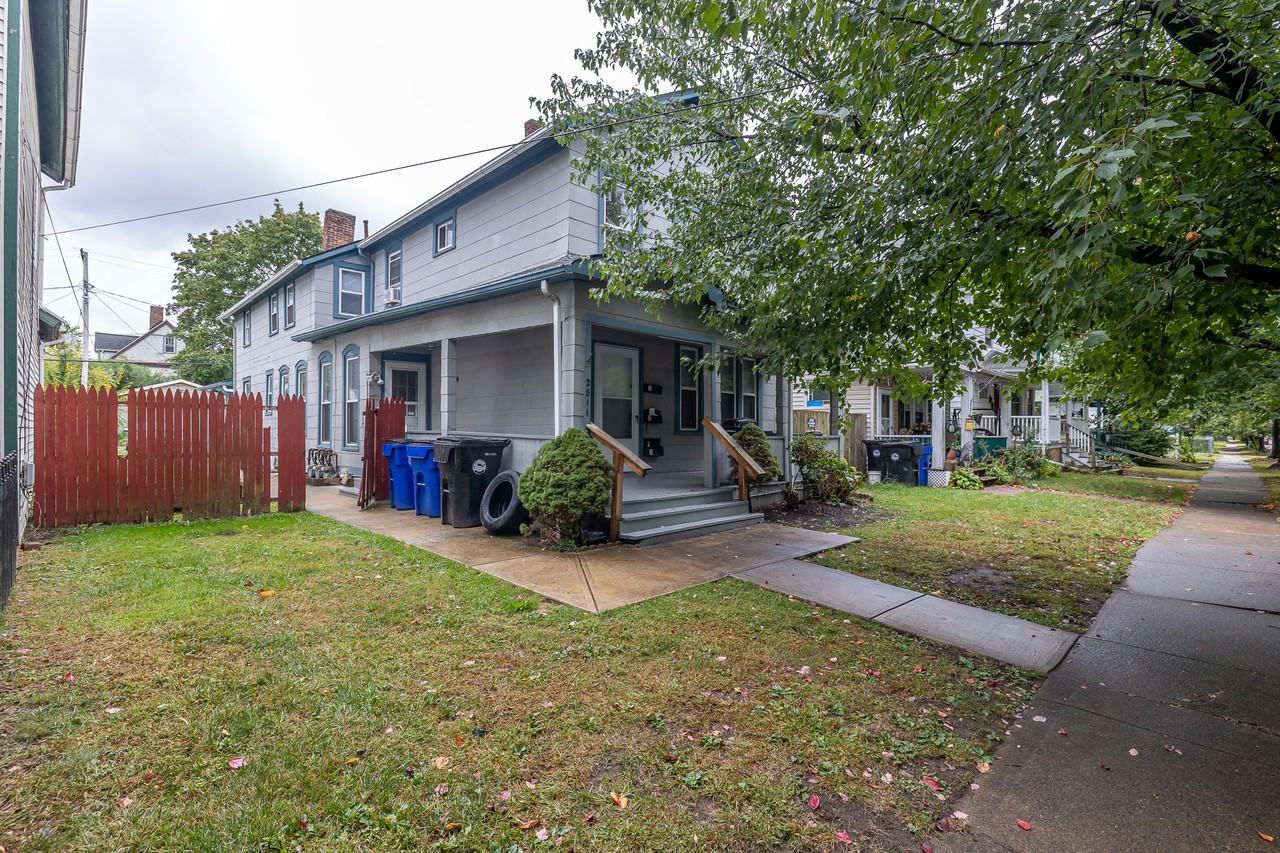 2811 Woodbridge Ave - Photo 2 of 2