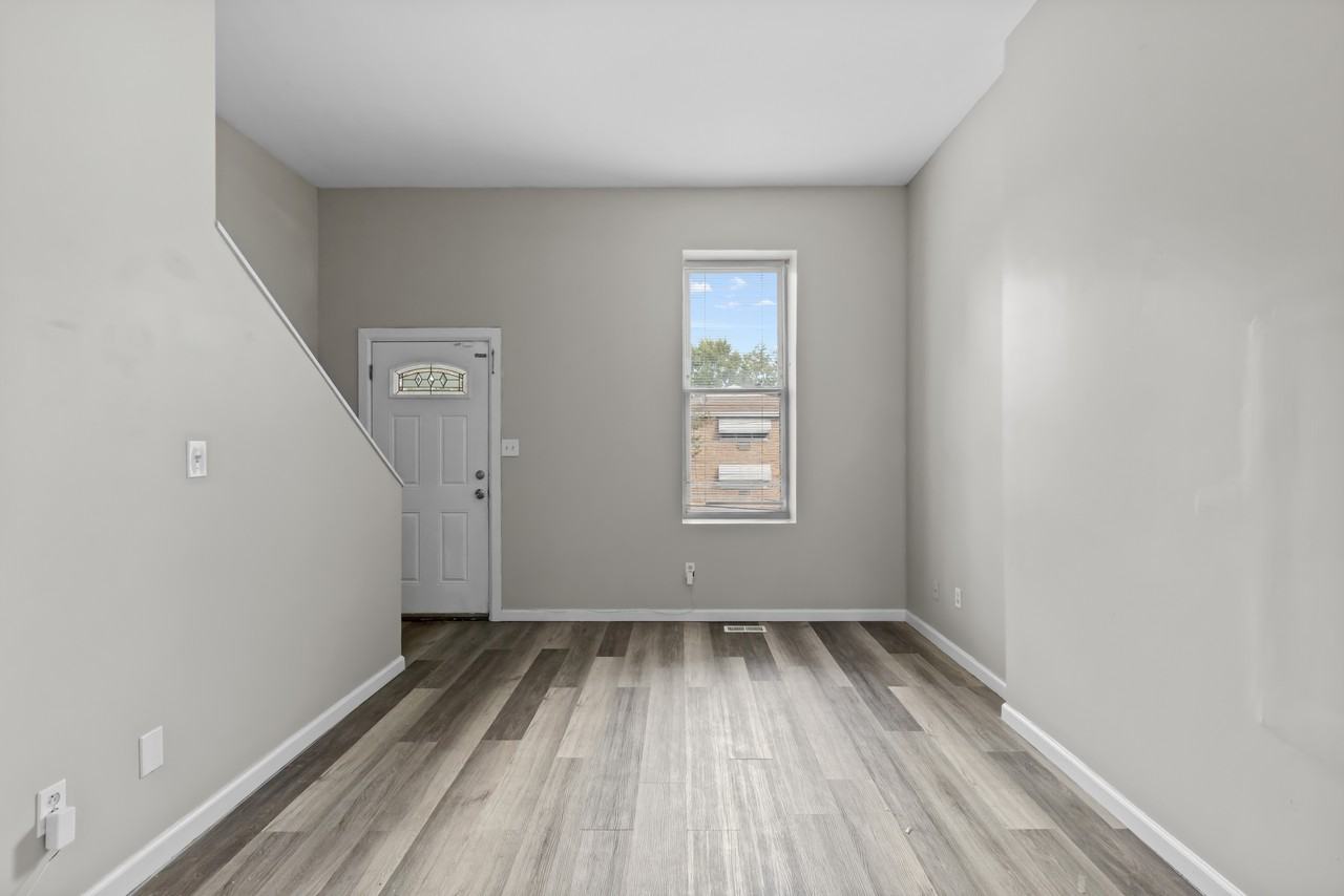 4621 Oregon Ave - Photo 5 of 27