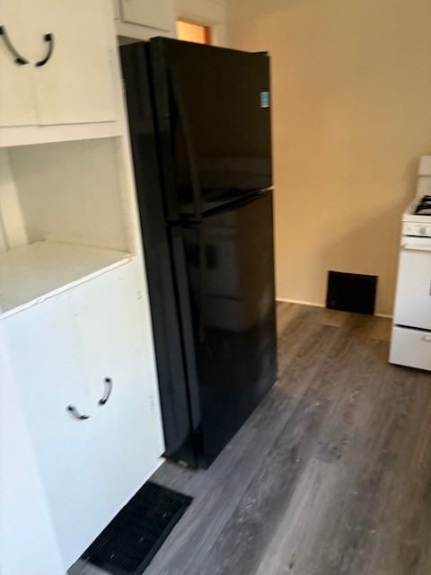 1151 Kenilworth Avenue Southeast - Photo 3 of 8